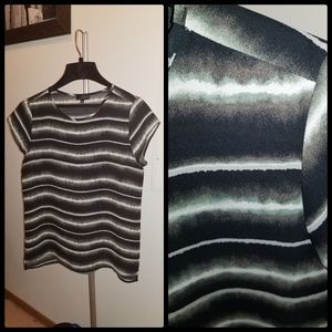 Watercolor patterned layering top